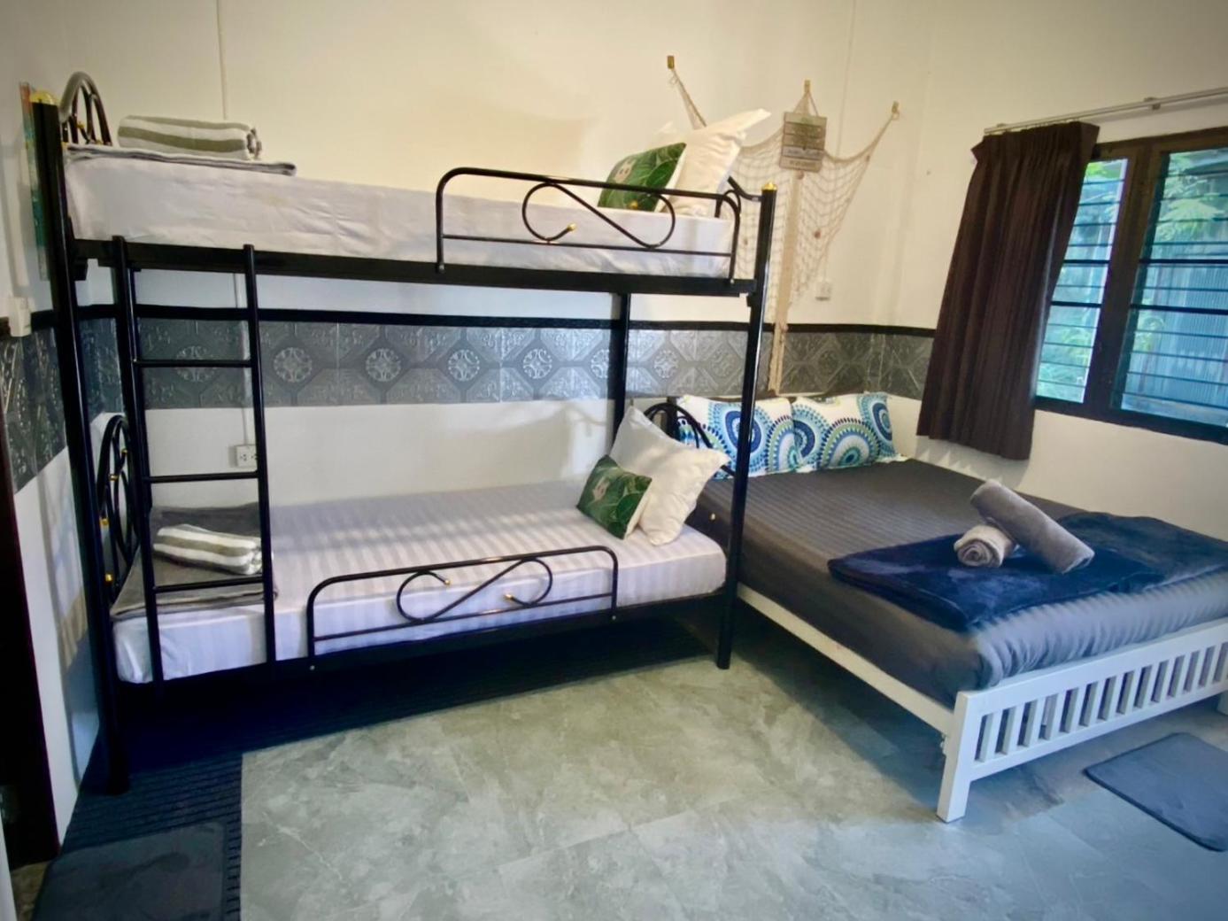 Me Hostel & Homestay At Haadrin Haad Rin Exterior photo